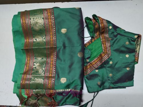 soft banaras slik Saree