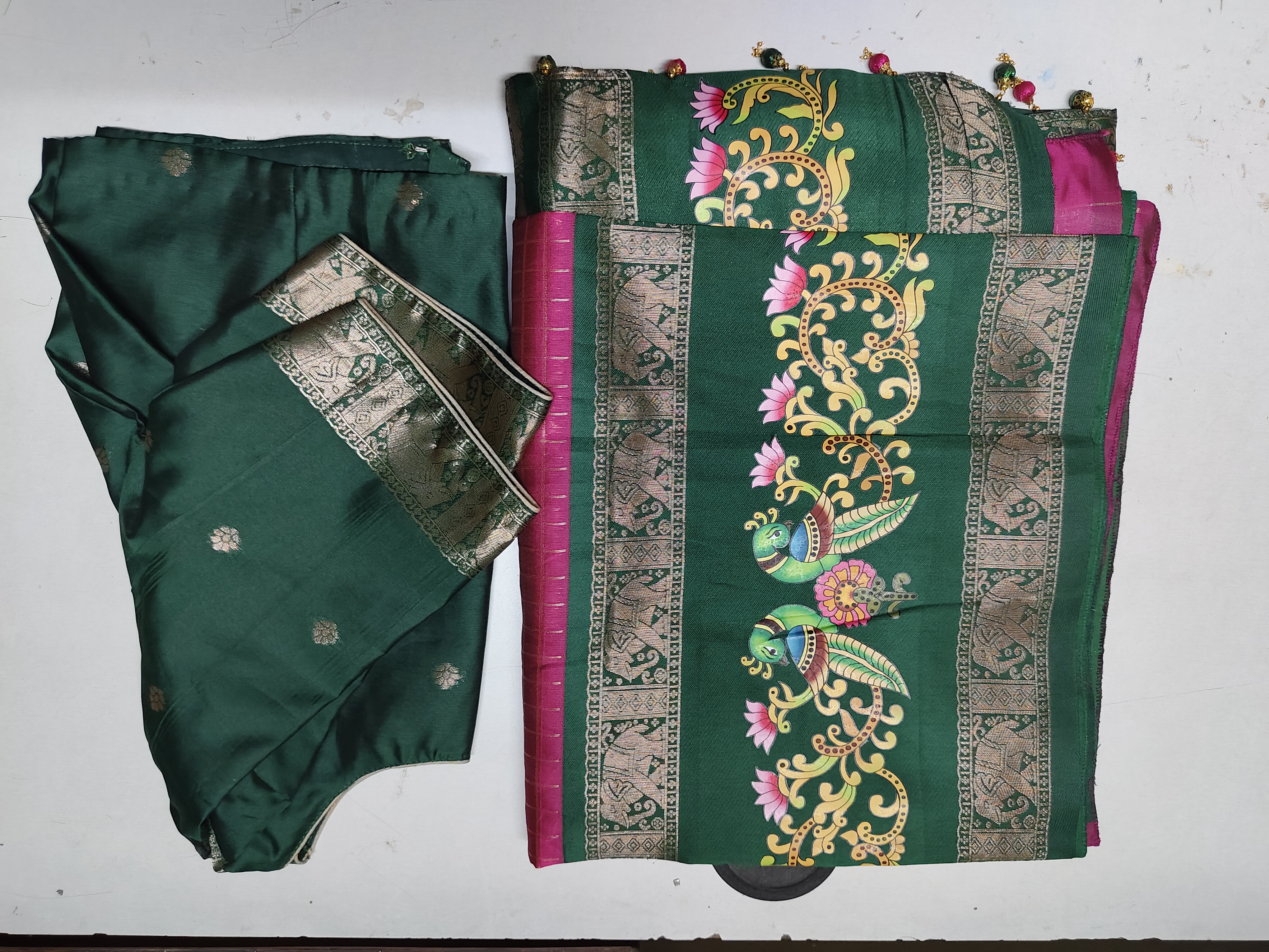 digital print border - semi pattu Saree