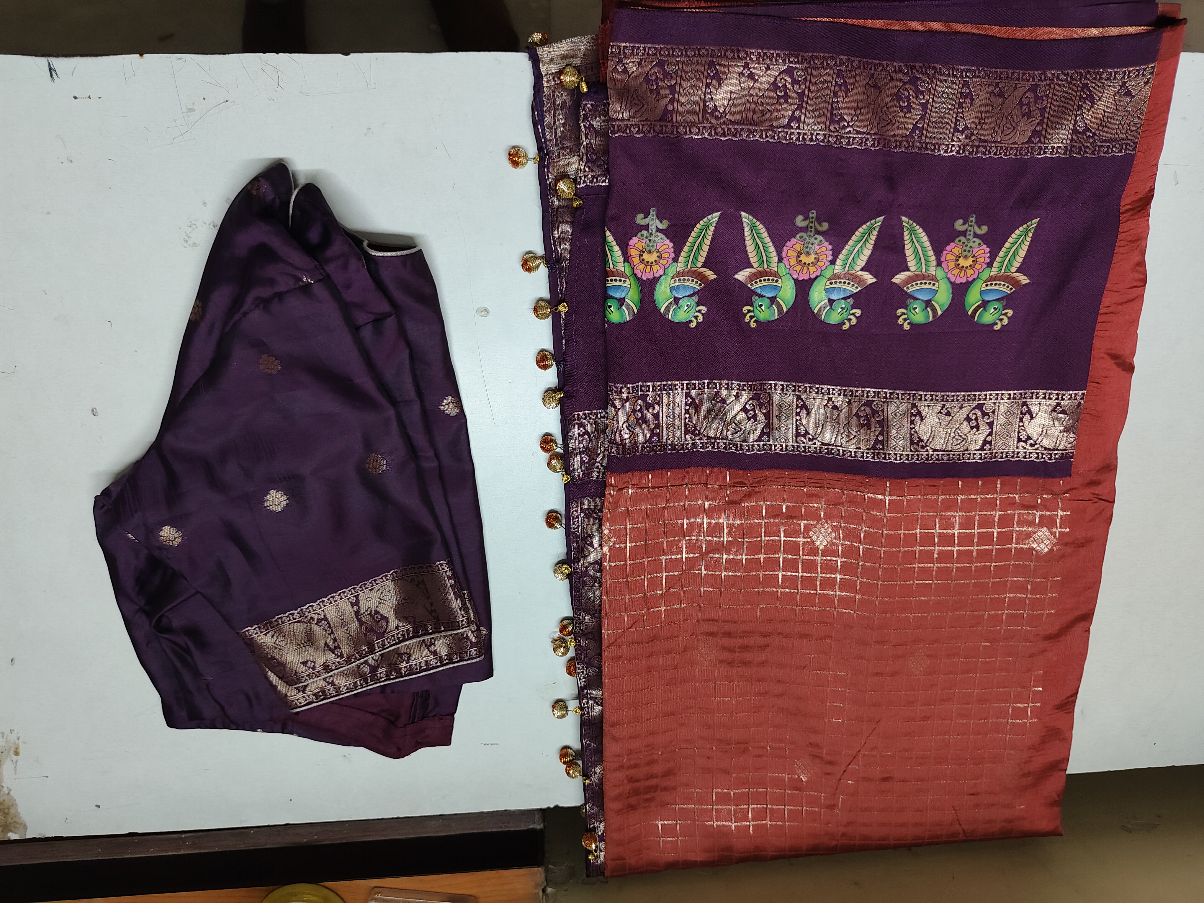 digital print border - semi pattu Saree
