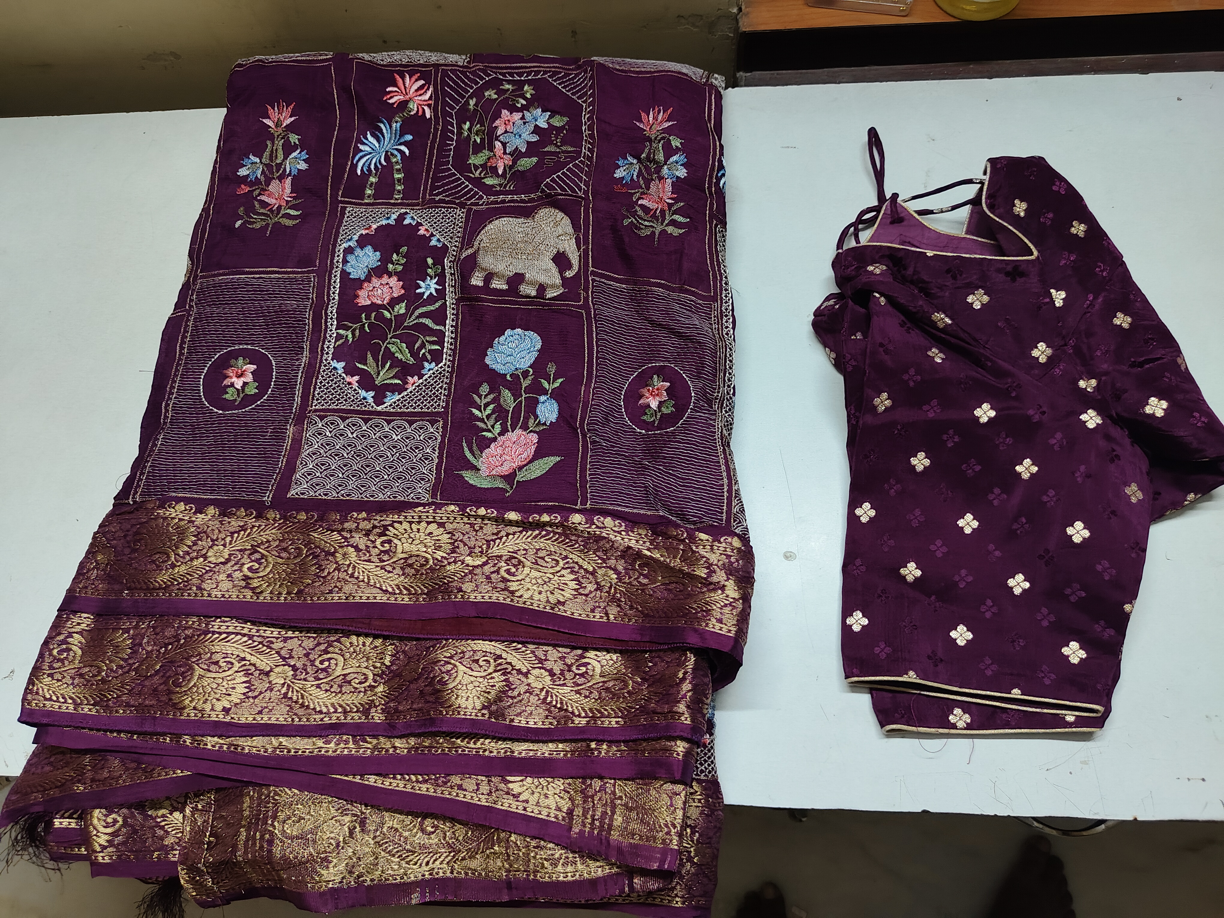 pure georgette with thread work Saree