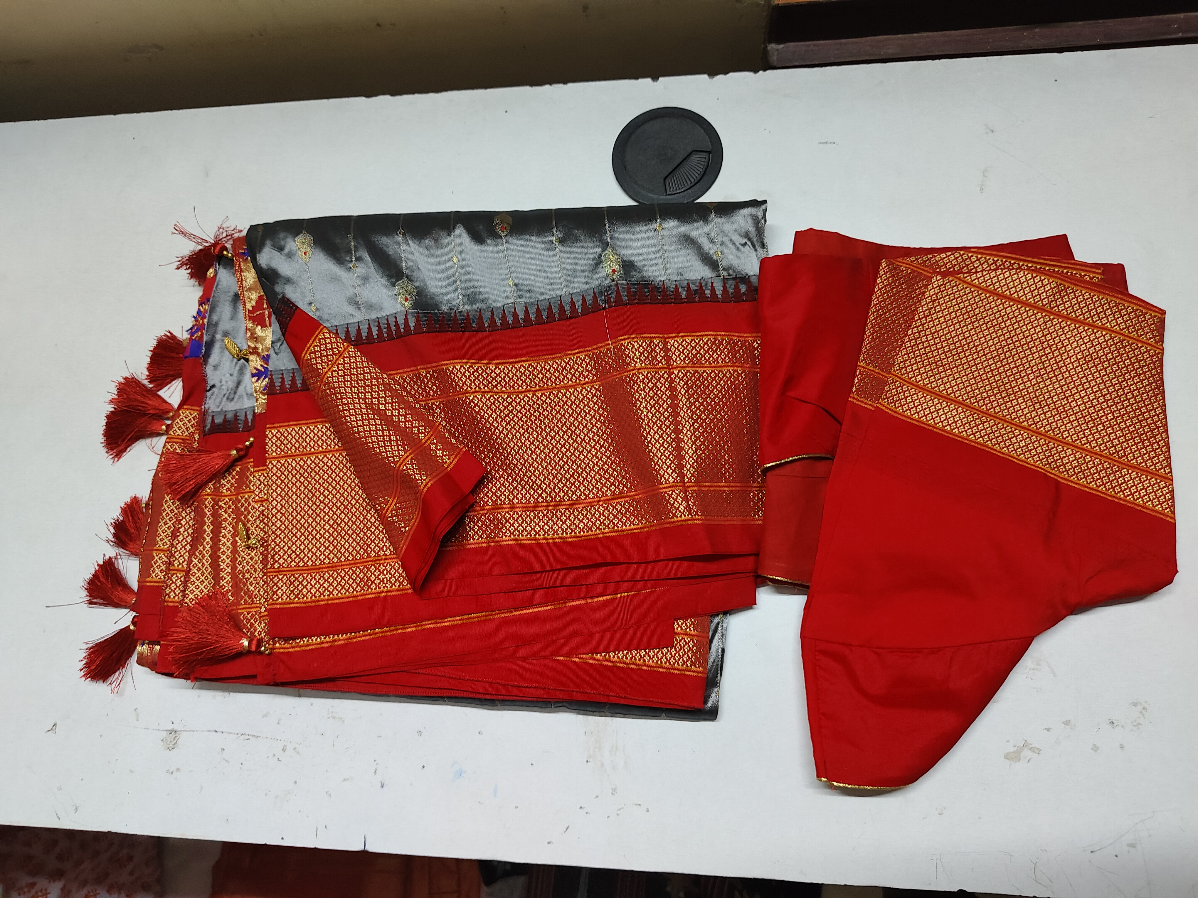 narayanpet saree with kadi border Saree