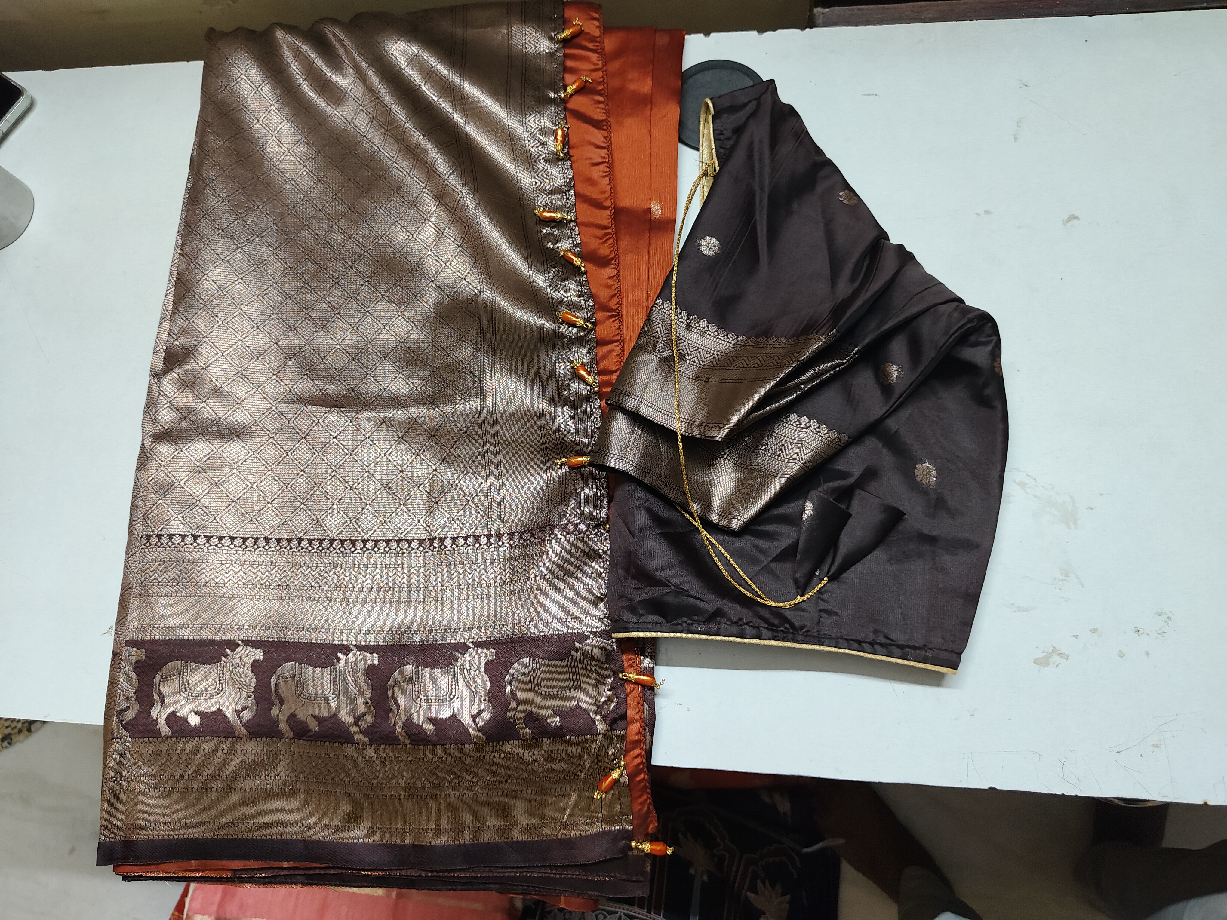 Semi pattu saree Saree