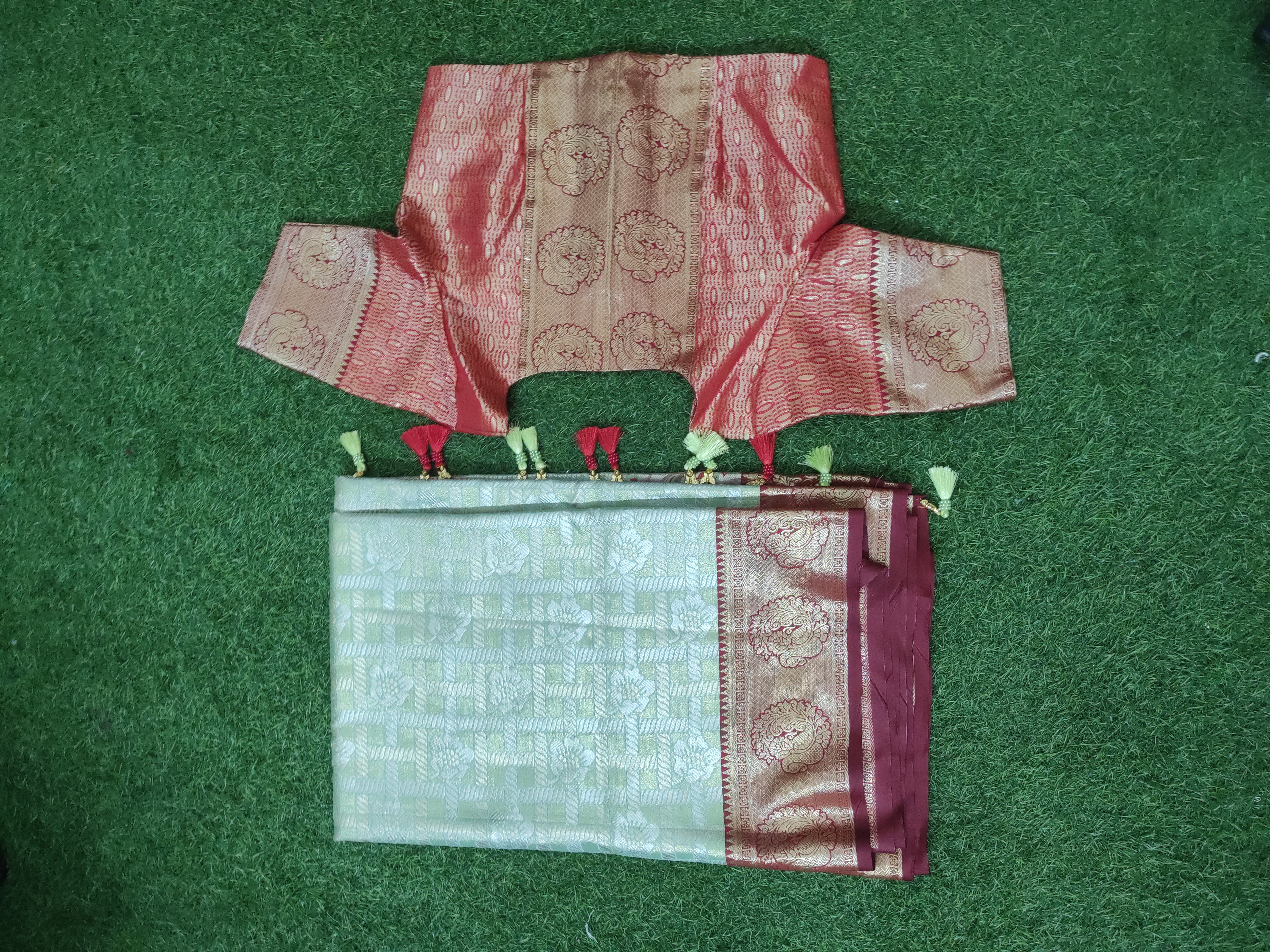 Semi pattu saree Saree