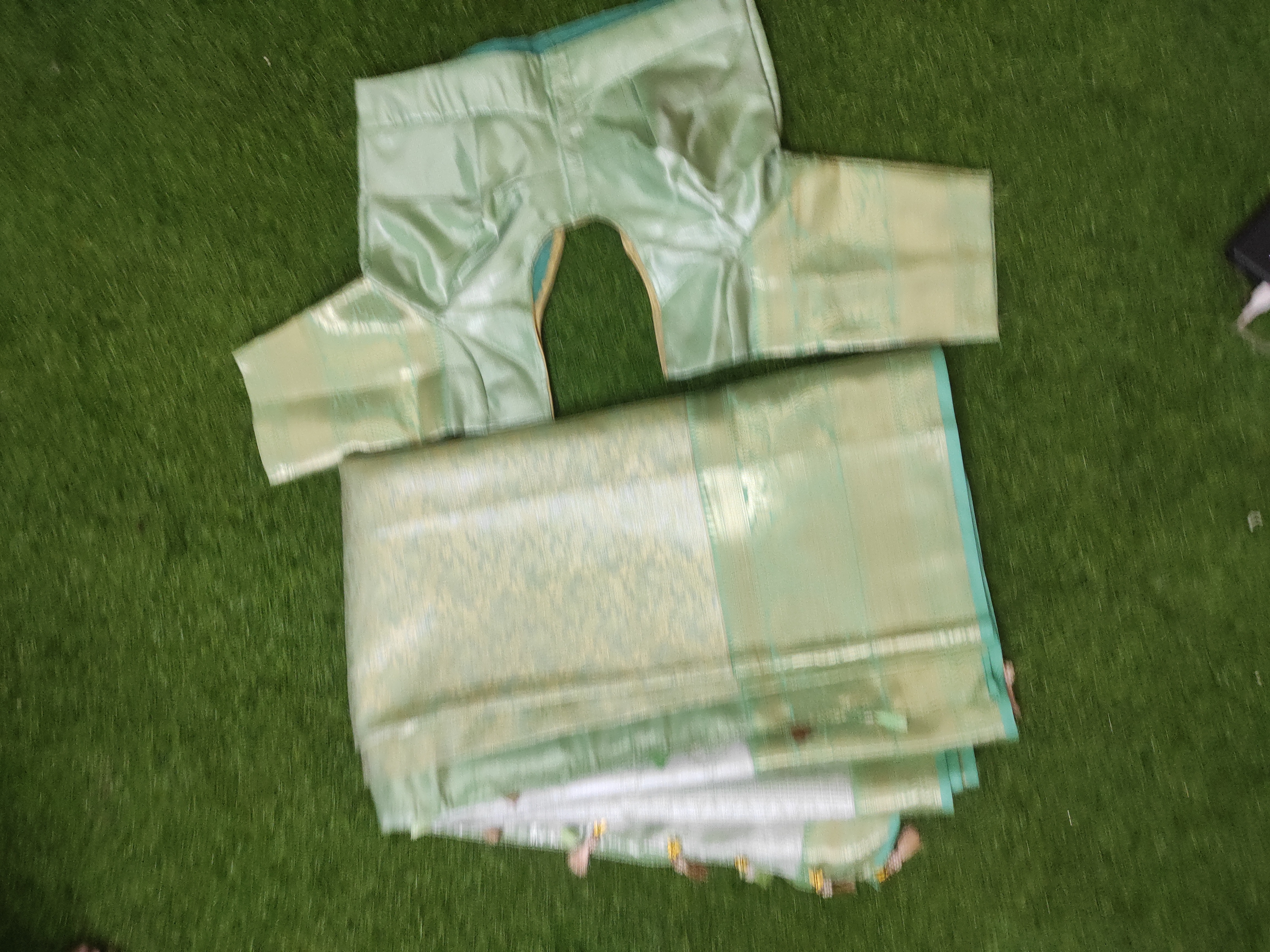 Semi pattu saree Saree